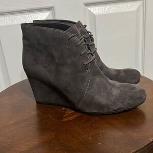 🔥🔥Clarks Artisan Dark Brown Leather Suede Ankle Booties - Wedge Boots - Sz 10M